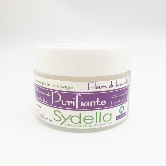 Crème visage légère à la lavande pour une routine hydratante sans effet gras