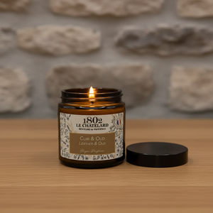 Bougie parfumée Cuir et Oud, cire végétale soja et coco - coulée à la main - 80g