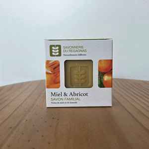 Savon familial miel & abricot - Tous types de peau sauf sensible - Bio - 100g